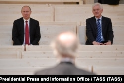 Владимир Путин (солдо) жана Volga Group инвестициялык тобунун негиздөөчүсү жана акционери Геннадий Тимченко.