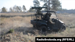 У 93-ю бригаду для транспортування ПТРК закупили ось такі позашляховики