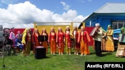 Үзешчәннәр чыгышы