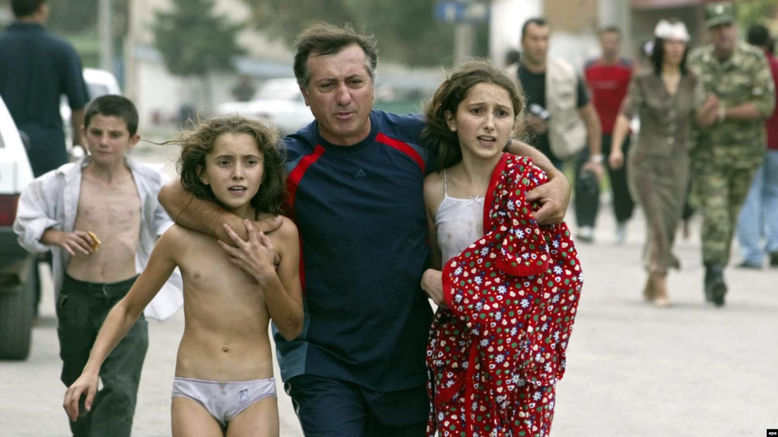 Кепілден босатылған балалар. 