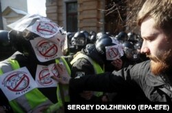 Під час сутичок учасників акції, яку проводила партія «Національний корпус», із правоохоронцями. Київ, 9 березня 2019 року