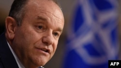 Філ Брідлав