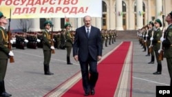 Лукашэнка на інаўгурацыі 8 кастрычніка 2006 году.