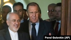 Тышкы иштер министрлери Мохаммед Жавад Зариф жана Сергей Лавров. Москва, 28-апрель, 2018-жыл.