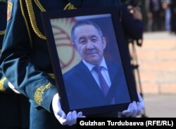 Султан Жумагуловду акыркы сапарга узатуу зыйнаты. 10.10.2018-ж.