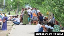 Türkmenabat şäher harby wekilliginde, maý, 2012.