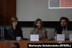 Ірина Лагуніна (посередині) та Іван Преображенський