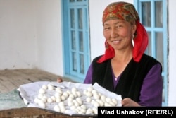 Көчмөндөр доорунан бери келаткан курут.