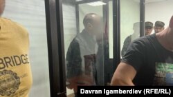 Соттолуучу сот залында. 2025-жылдын 8-апрели.