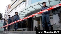 Полицейские у «Эребуни Плаза», Ереван, 23 января 2020 г.