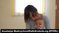 Будинок дитини «Берізка». Наталка з сином, Хмельницький, 21 жовтня 2011 року