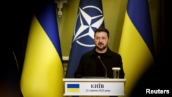 Зеленський заявив, що Росія вкладається лише у війну, й потрібна сила у відповідь