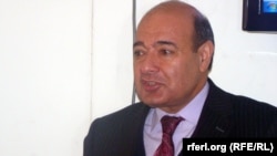 آذرخش حافظی کارشناس مسائل اقتصادی