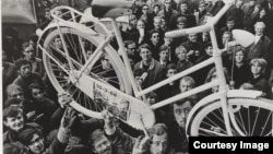 "Белый велосипед" – акция движения "Прово", Нидерланды