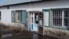 Здание магазина в селе Чкалово Карагандинской области. 20 марта 2016 года.
