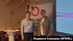 Активист Николай Кузьмин и депутат Псковской городской думы Дмитрий Пермяков 