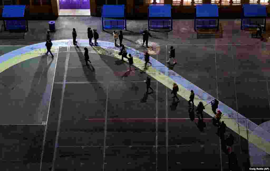 Нью-Йорктогу башталгыч мектепте ачылган добушкана,&nbsp;3-ноябрь 2020-жыл.&nbsp; &nbsp;