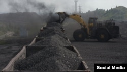 Кони ангишти Шӯроб дар Исфара. Акс аз бойгонӣ.