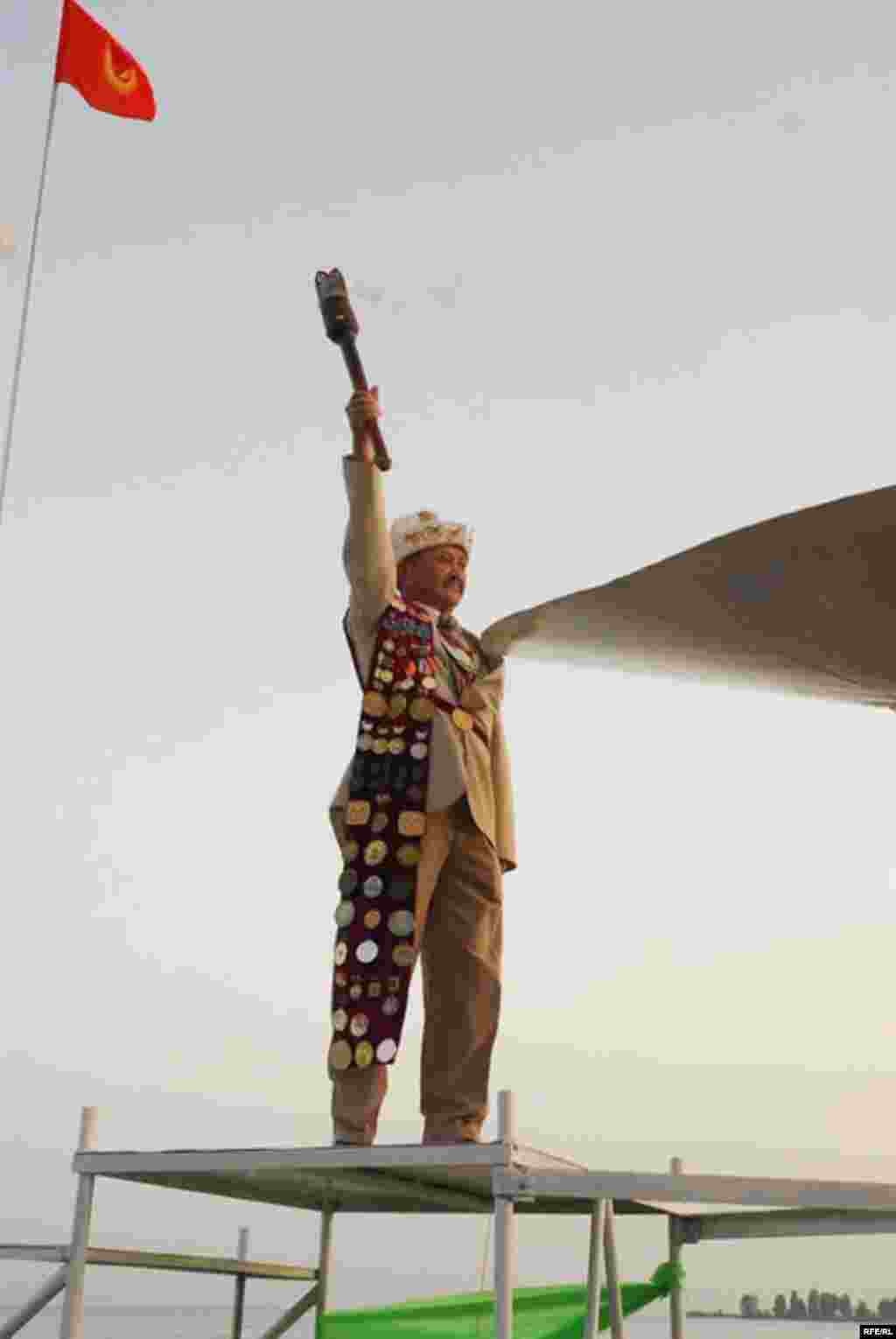 Олимпийскому чемпиону - 60 лет #3