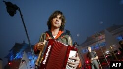 Жан-Мишел Жар през 2004 г. в Пекин