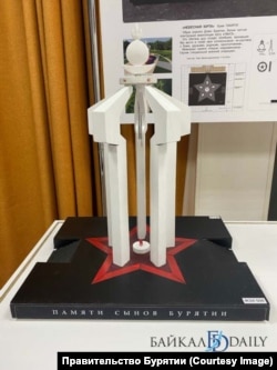 Макет памятника, который собираются установить в Улан-Удэ в Бурятии
