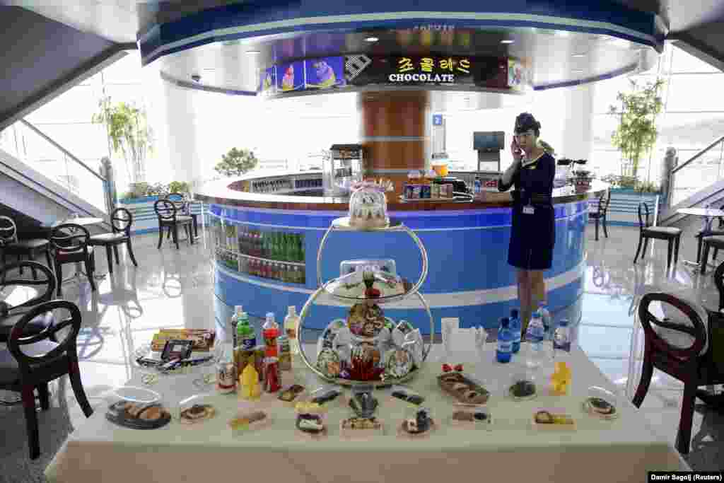 Так выглядят интерьеры аэропорта.