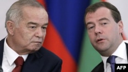 Орус-өзбек президенттери Москвадагы жолугушуусунда Кыргызстандагы кырдаалды да талкуулашты. 2010-жылдын 20-апрели. 