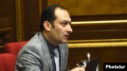 ԱԺ պատգամավոր Արտակ Զեյնալյան («Ելք»)