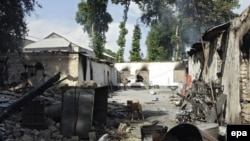 Жалал-Абад облусундагы баш-аламандыктарда 424 турак-жай өрттөлүп, талкаланганы айтылууда.