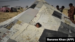 Пакистандагы оогандык качкындар баш калкалаган лагерь.  6-сентябрь, 2021-жыл. 