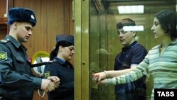 Никита Тихонов и Евгения Хасис в Мосгорсуде