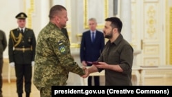 Президент України Володимир Зеленський (п) і головнокомандувач ЗСУ Валерій Залужний, архівне фото 