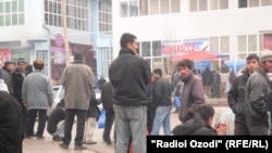 Тажикстандык мигранттар. 