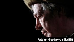 Mikhail Yefremov performs on stage. He had previously denied being guilty in the crash.