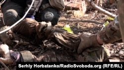 Джгут на рештках тіла російського військовослужбовця