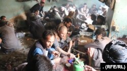 معتادان مواد مخدر در افغانستان