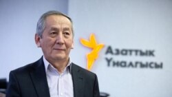 Акылбек Сариев.