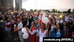 У десятках міст Білорусі вже тиждень тривають багатотисячні протести проти офіційних результатів президентських виборів, які учасники акцій називають сфальсифікованими