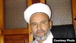 Усмонали Нуров.