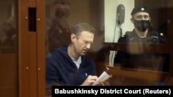 Алексей Навальный сот залында.