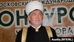 Русия мөфтиләр шурасы рәисе Равил хәзрәт Гайнетдин
