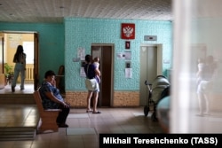 Курская область. Село Рышково. Эвакуированные жители приграничных районов Курской области в пункте временного размещения