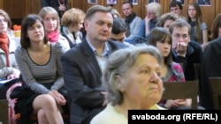 Найстарэйшая праская беларуска, 86-гадовая Анастасія Булыга. Член СБМ у часы вайны, яна ў пасьляваенны час таемна клапацілася пра магілы прэзыдэнтаў БНР на Альшанскіх могілках у Празе