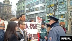 Тазоҳурот барои додани ҳаққи паноҳандагӣ ба салафиёни қазоқ дар Ҷумҳурии Чех, 7 декабри соли 2009 