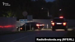 21 травня кортеж Коломойського заїжджає до «Срібної затоки», де мешкає Тимошенко