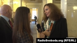 Народний депутат Юлія Льовочкіна запевняє, що нічого не знає про фінансові операції банку «Кліринговий дім», акціонером якого вона є