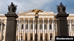 Выставка «Болевой синдром» будет проходить до 12 августа в Государственном Русском музее в Санкт-Петербурге