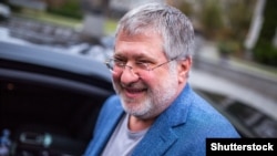 На прохання Радіо Свобода  поспілкуватись, Коломойський відповів коротко: «Після війни»