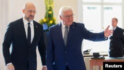 Ukrainanyň premýer-ministri Denis Şmyhal Germaniýanyň paýtagtyna edýän saparynyň başynda prezident Frank-Walter Steinmeier bilen duşuşdy.