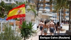 Від 27 липня дозволятимуться усі подорожі з України до Іспанії за умови надання для осіб віком від 12 років документу про негативний тест на COVID-19, довідки про одужання або сертифікату про вакцинацію